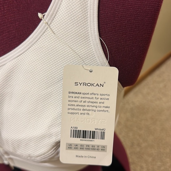 🏃🏽♀️Syrokan🏃🏽♀️white mesh-panel zip front sports bra, size 40 D. - Picture 12 of 15